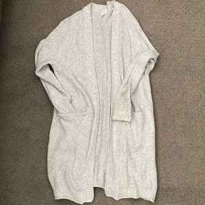 14th & Union long cardigan. Size medium.